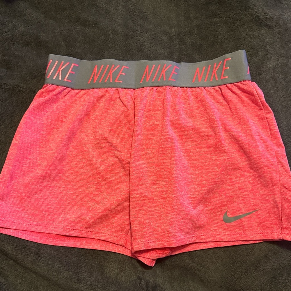 pink & grey nike shorts! 🩷🩶
